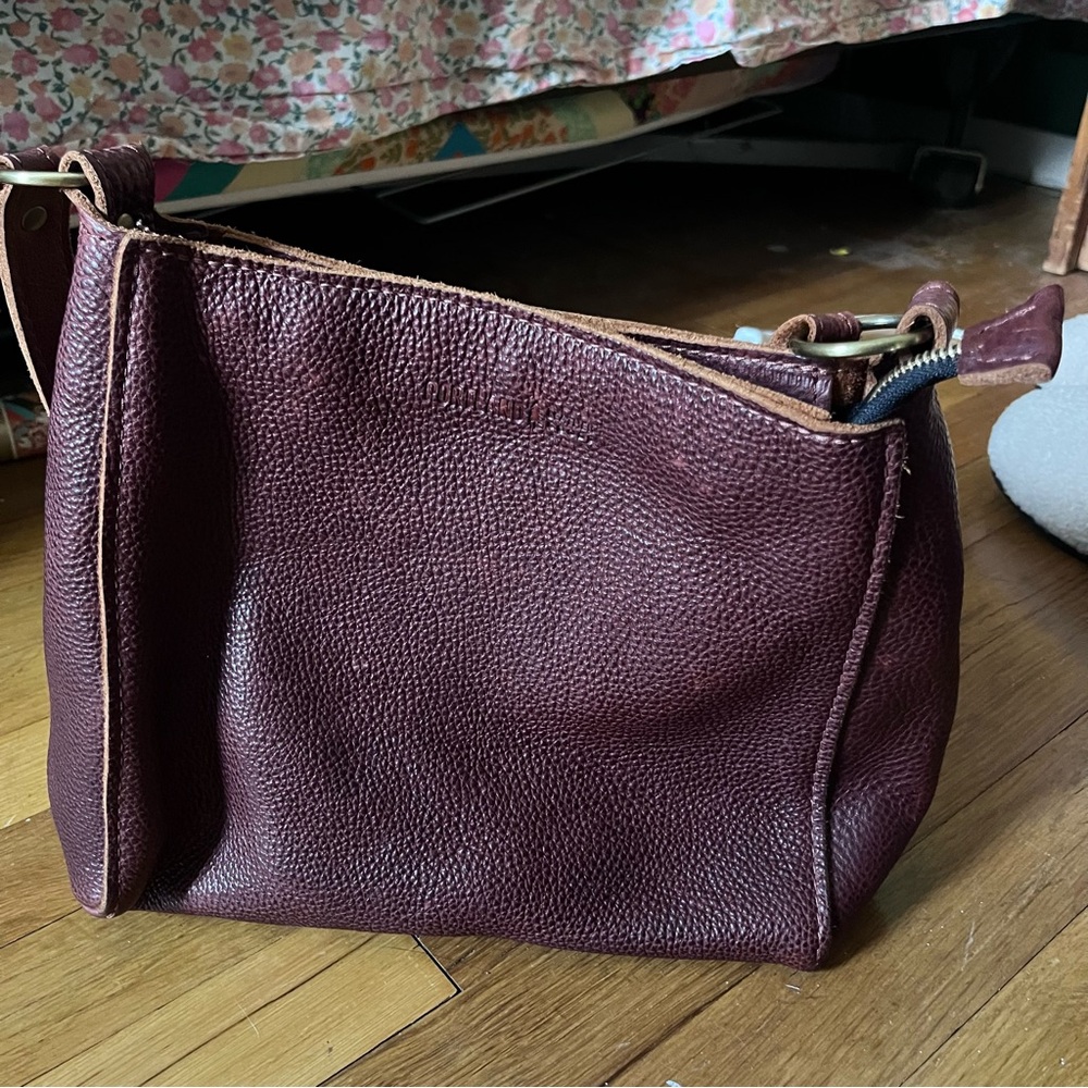 Portland Leather Triangle Bag - Picture 8 of 10